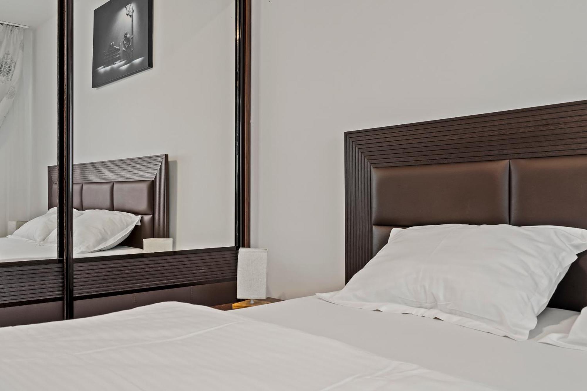 Apartament De Lux Drumul Taberei Бухарест Экстерьер фото